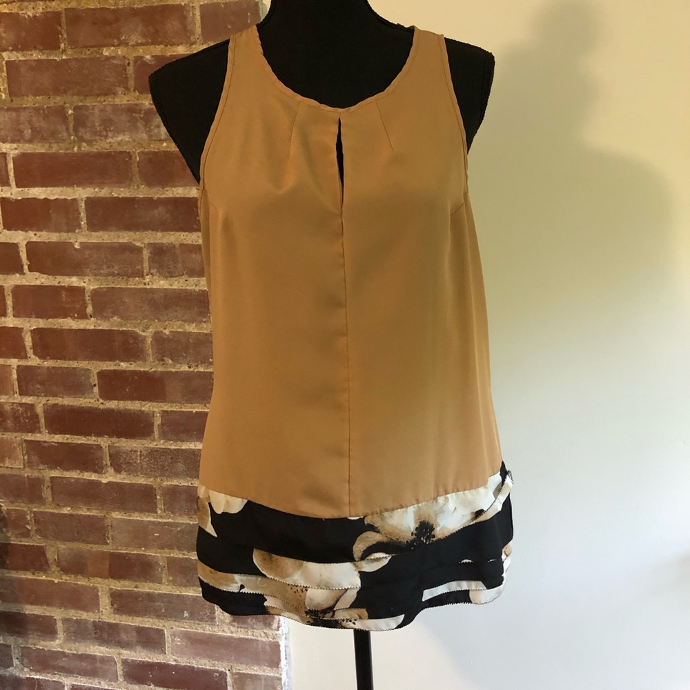 New York and Co brown tank with ruffle Sz M